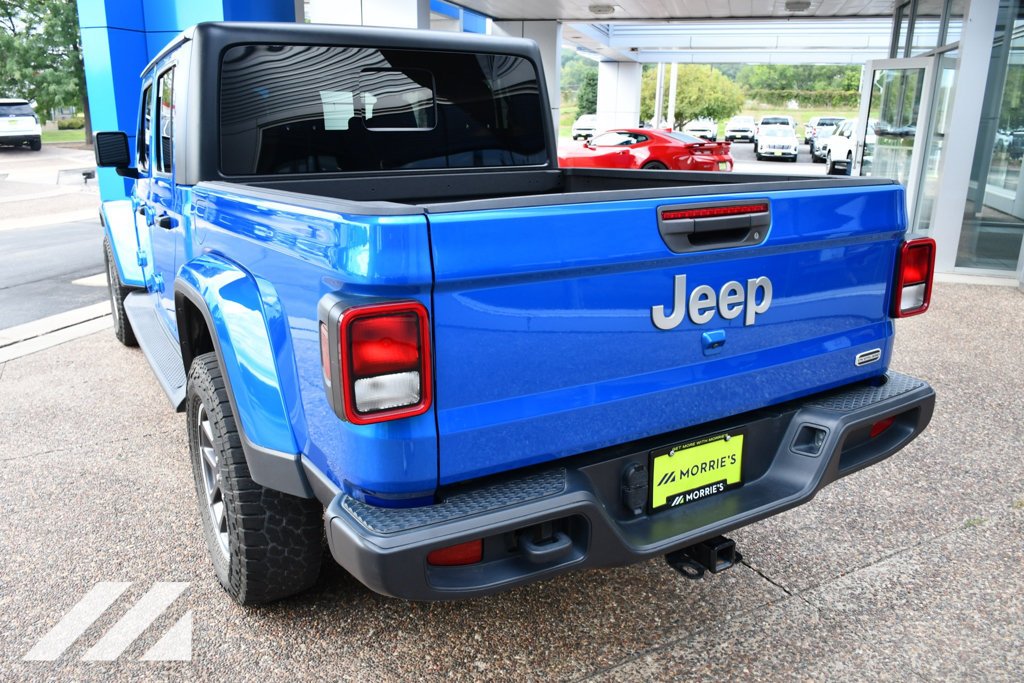 Used 2021 Blue Jeep Overland image 5
