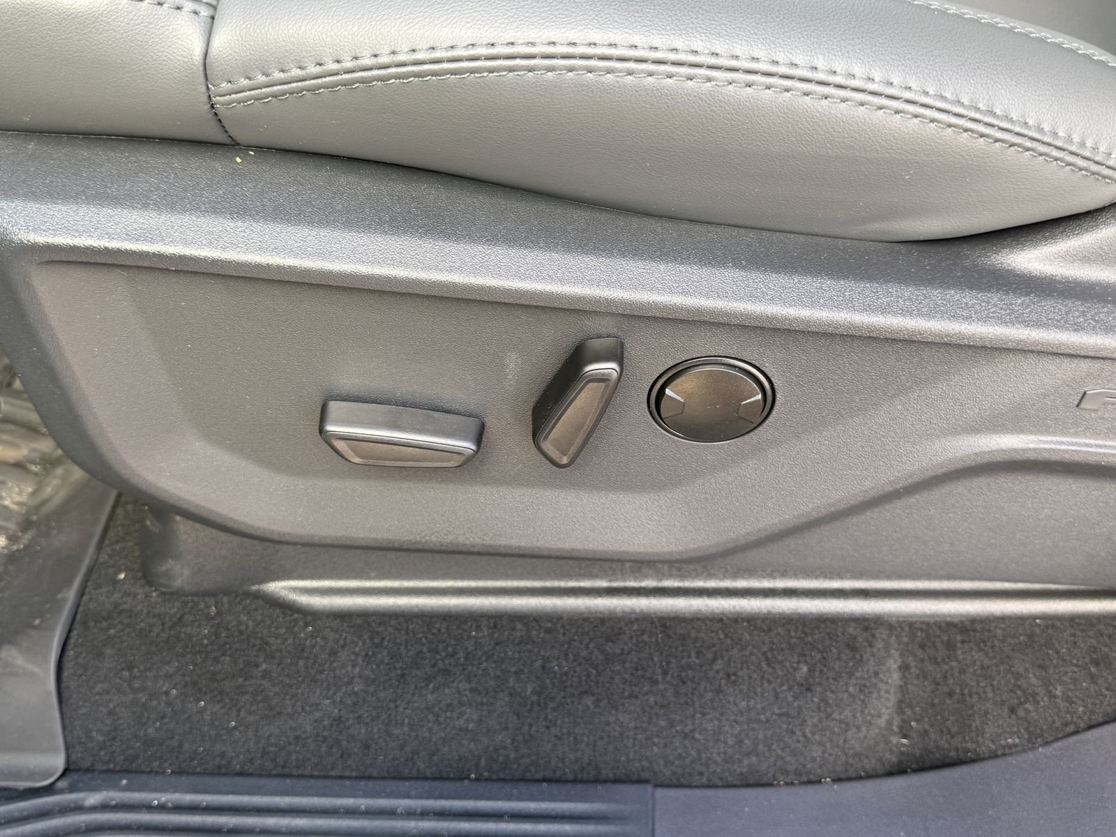 New 2026 Agate Black Metallic Ford Active image 17