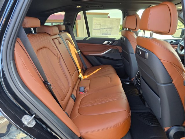 New 2026 Black Sapphire Metallic BMW xDrive50e image 46