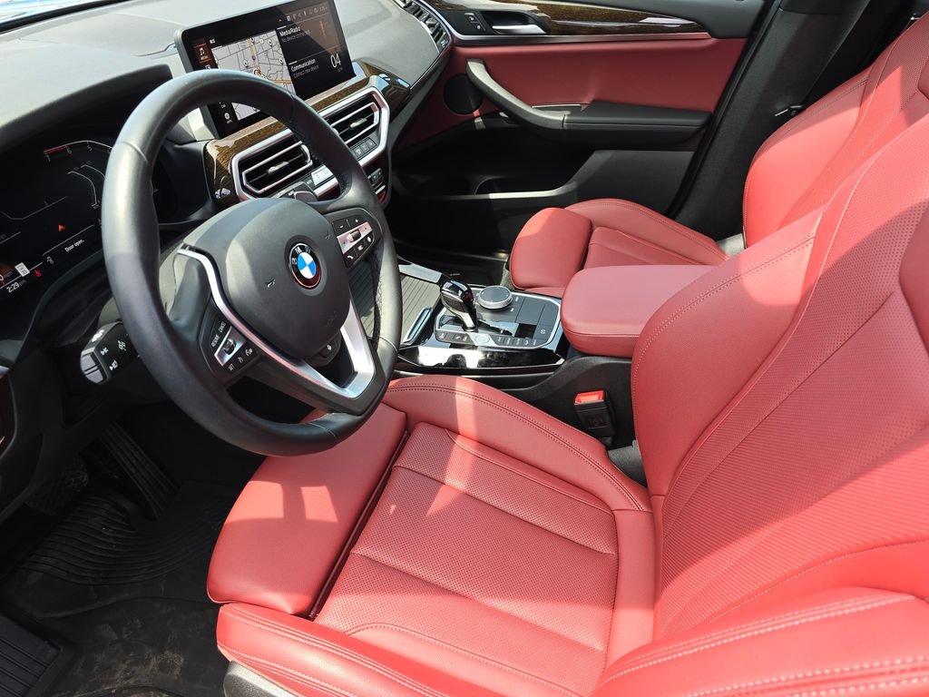 Used 2022  BMW xDrive30i image 19