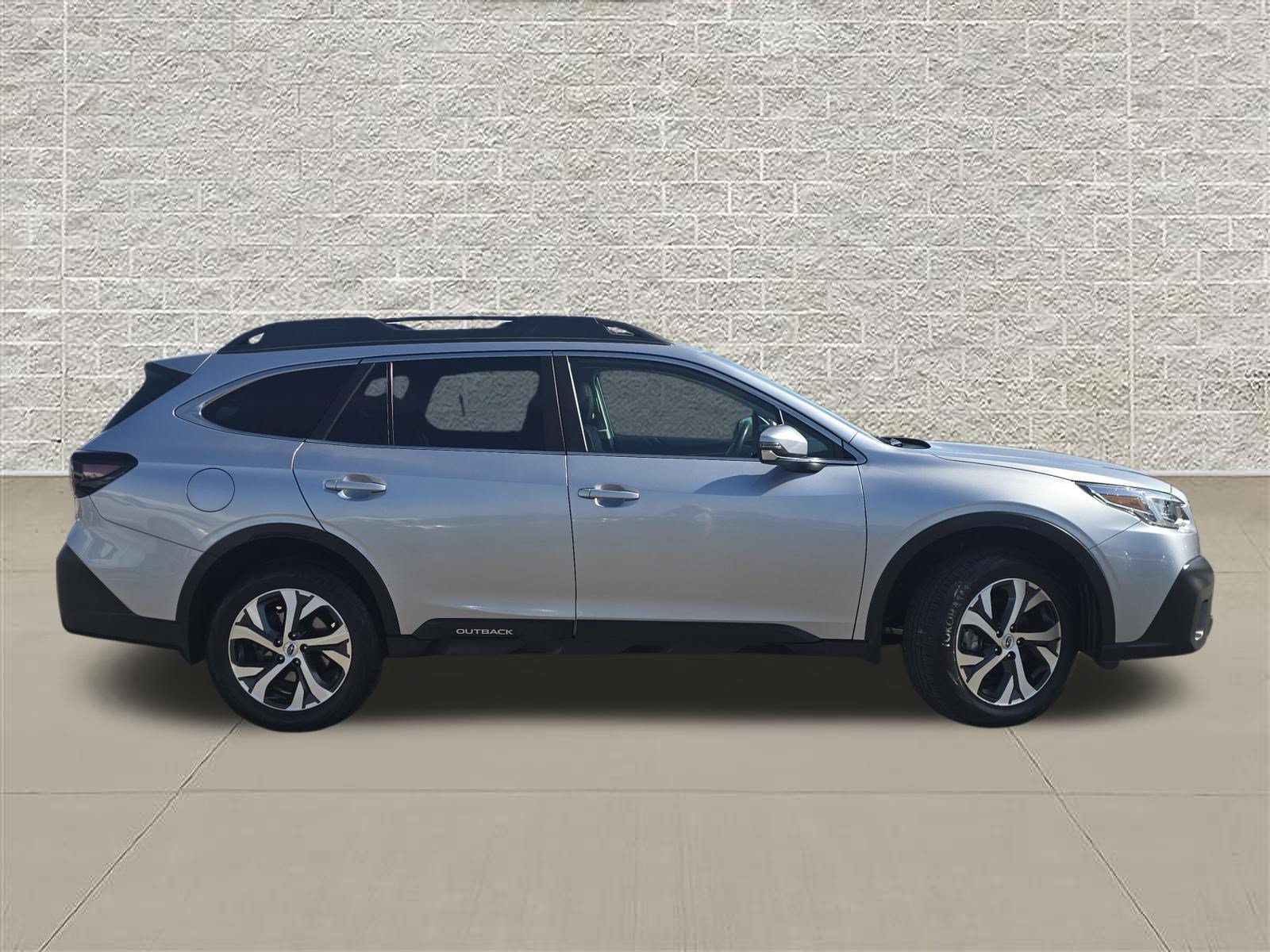 Certified Used 2022 Ice Silver Metallic Subaru Limited image 8