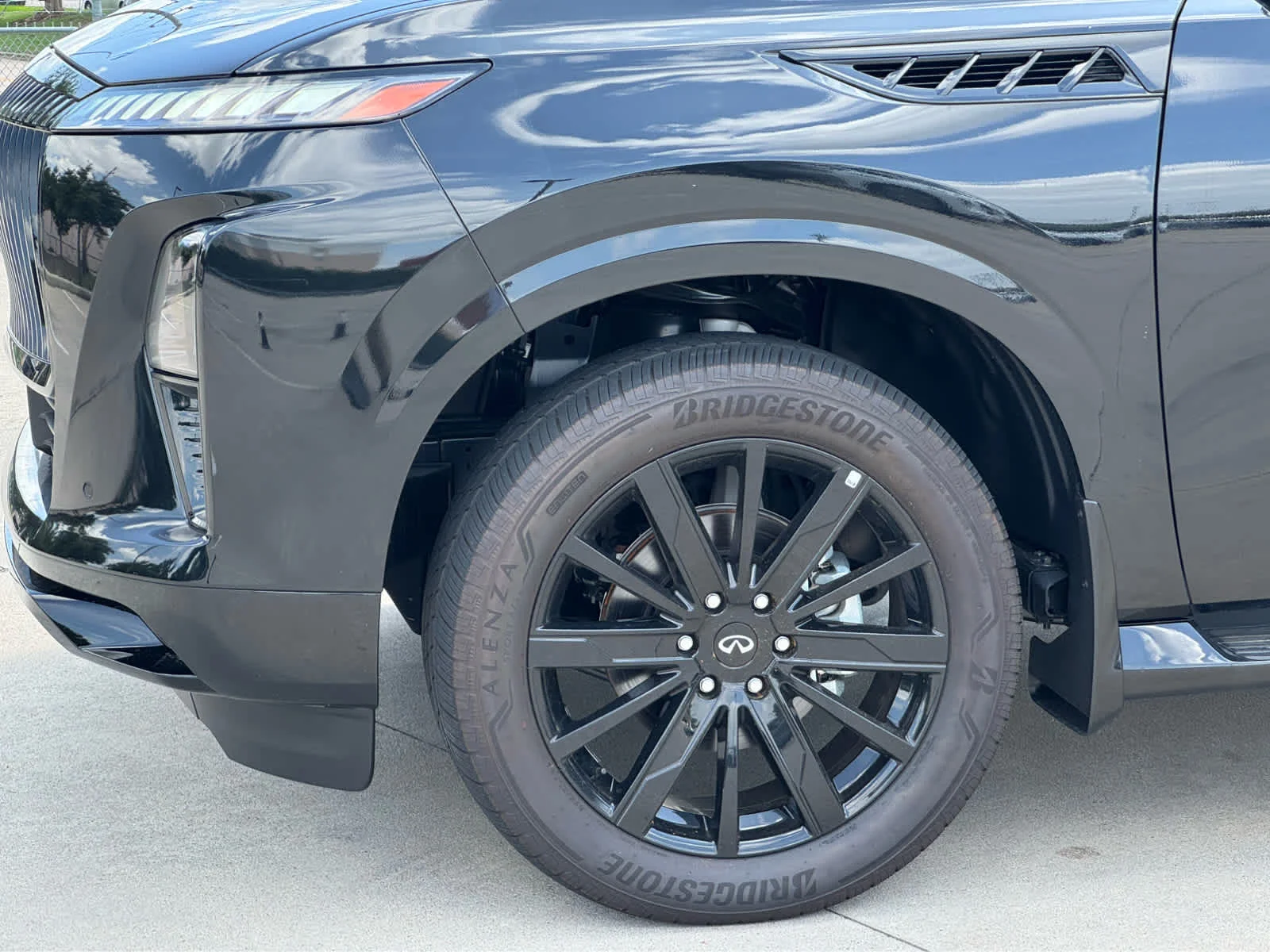 New 2026 MINERAL BLACK INFINITI Autograph 4WD image 6