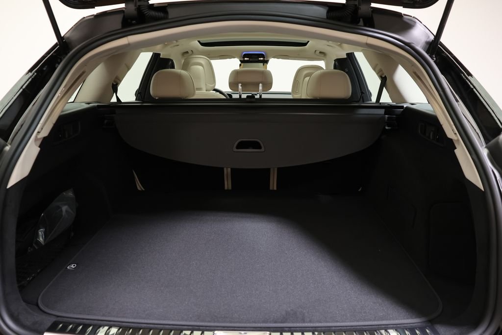 New 2026 Obsidian Black Metallic Mercedes-Benz E 450 image 51