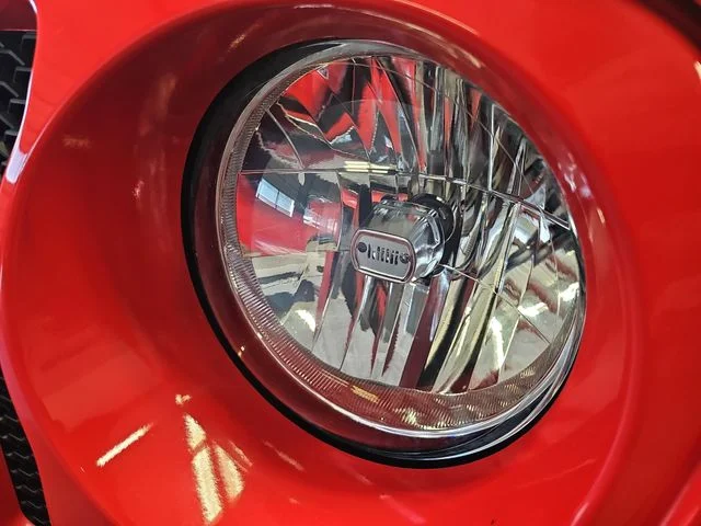 Used 2023 Red Jeep Sport S image 28