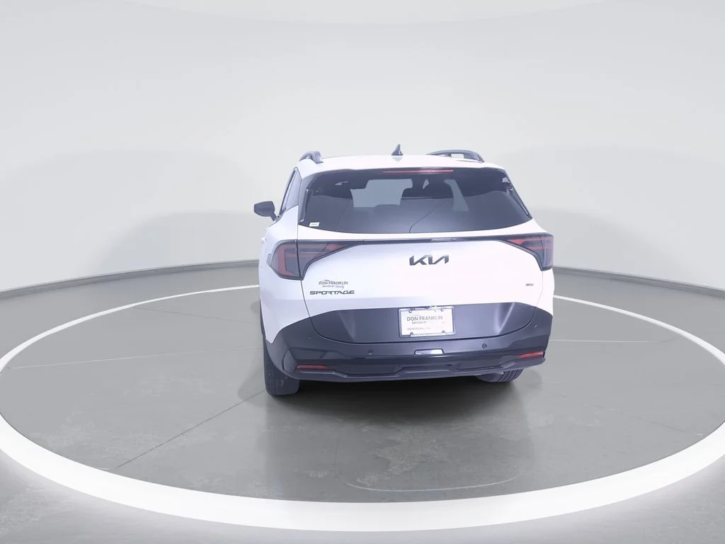 Used 2026 White Kia X-Line image 7