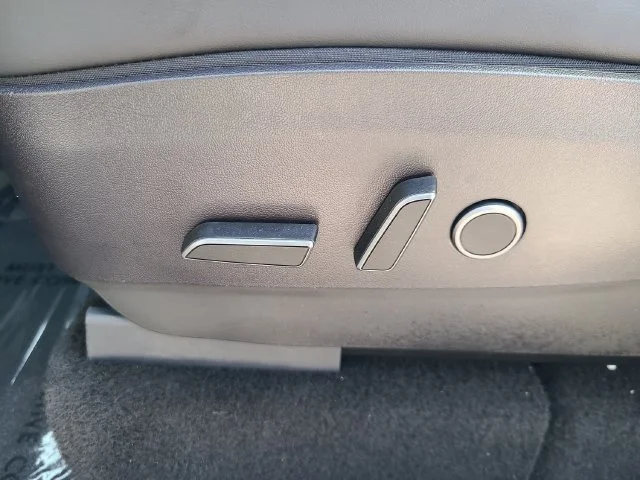 Used 2021 White Tesla Long Range image 23