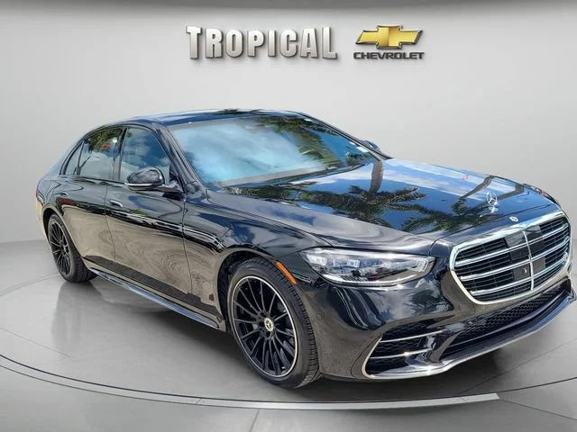 Used 2023 Black Mercedes-Benz S 580 image 4