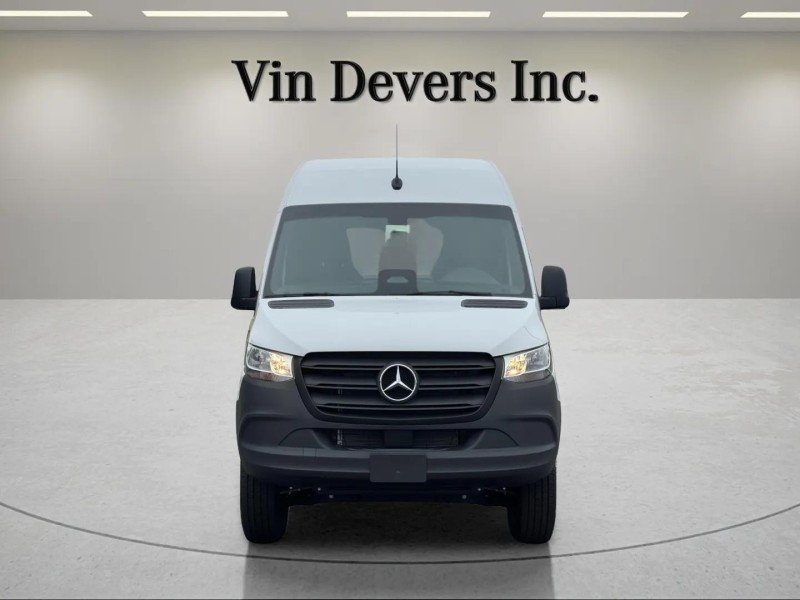 New 2026  Mercedes-Benz  image 2