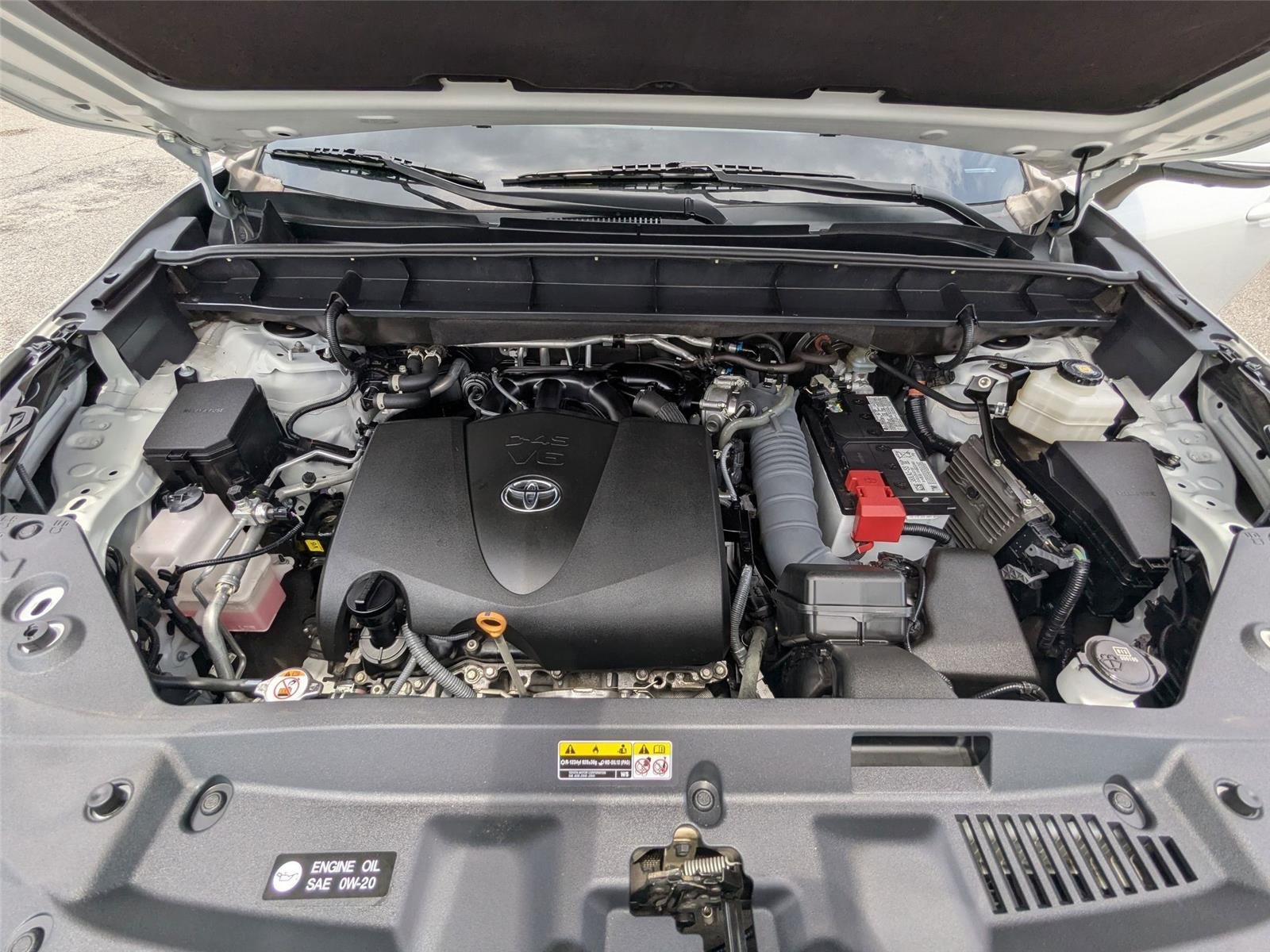 Used 2022 Wind Chill Pearl Toyota Platinum image 32