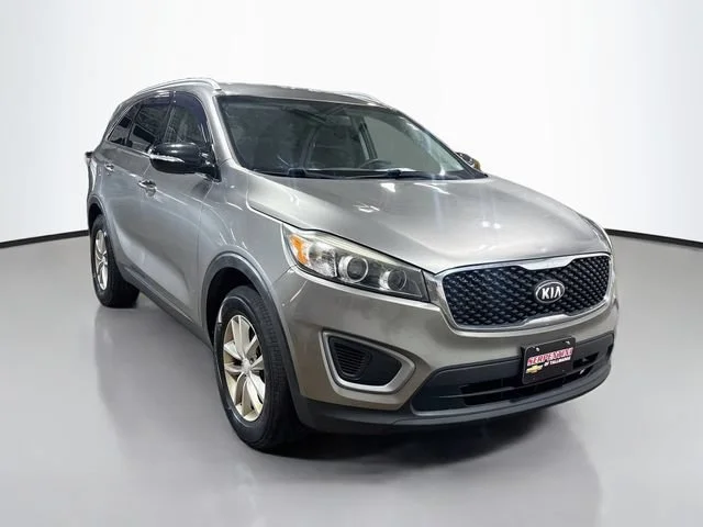 Used 2016 Gray Kia 2.4L LX image 3