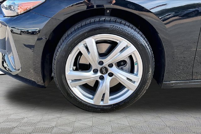 Used 2025 Black Audi 2.0T Premium image 8