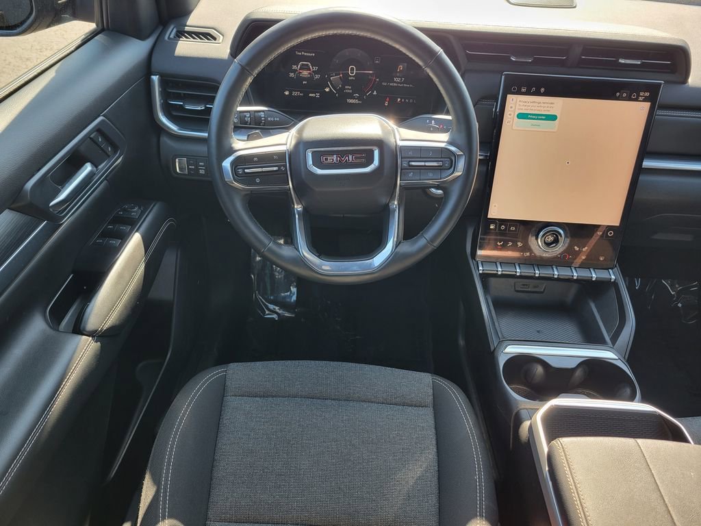 2025 GMC TERRAIN - Image 11