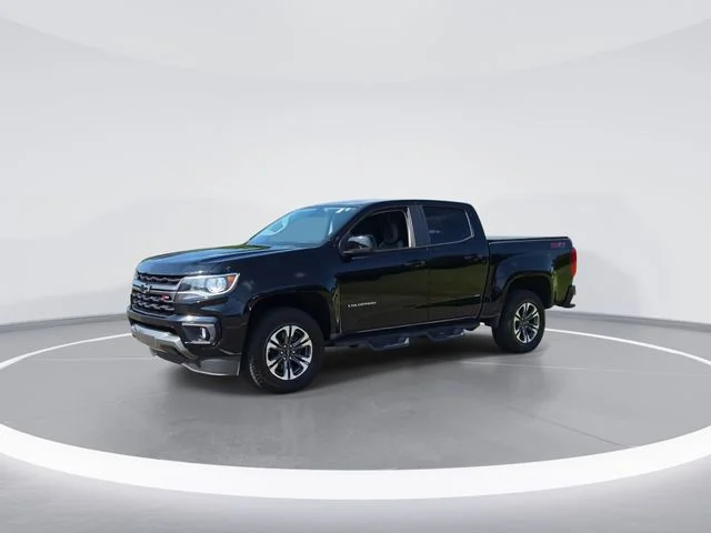 Used 2022 Black Chevrolet Z71 image 4