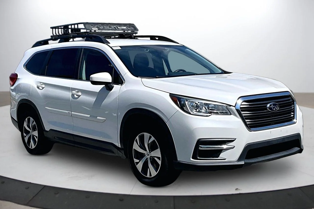 Used 2020 White Subaru Premium image 2