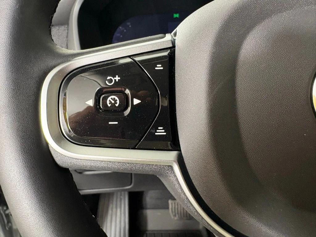 New 2026 Vapour Grey Volvo Ultra image 23