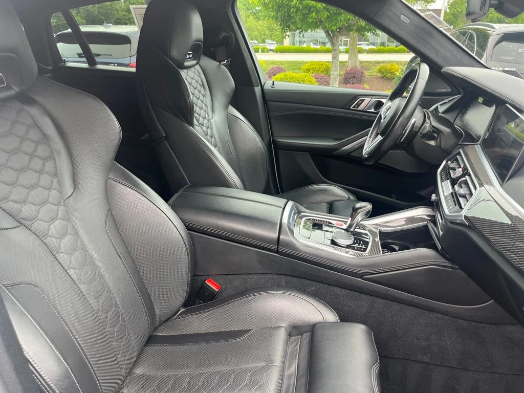 Used 2023 White BMW Base image 21