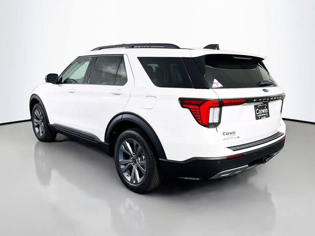 New 2026 Star White Metallic Tri-Coat Ford Active image 11