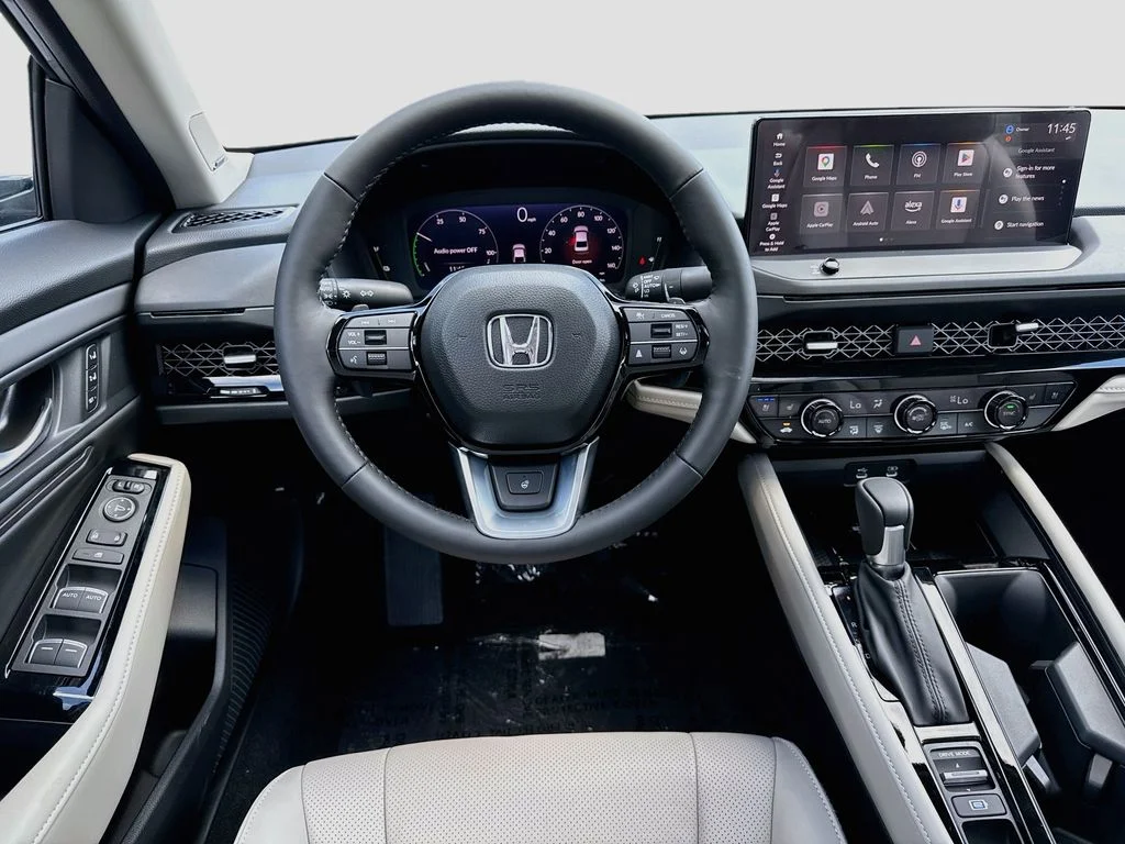 New 2026 Urban Gray Pearl Honda Touring image 27