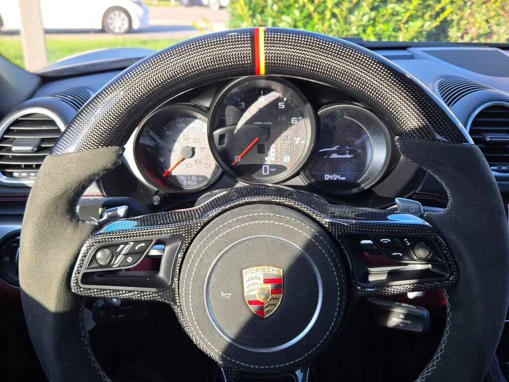 Used 2018 Black Porsche Base image 27