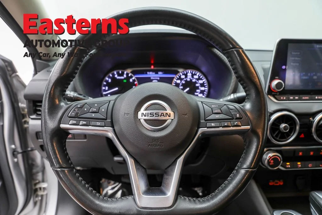 Used 2022 Silver Nissan SV image 10