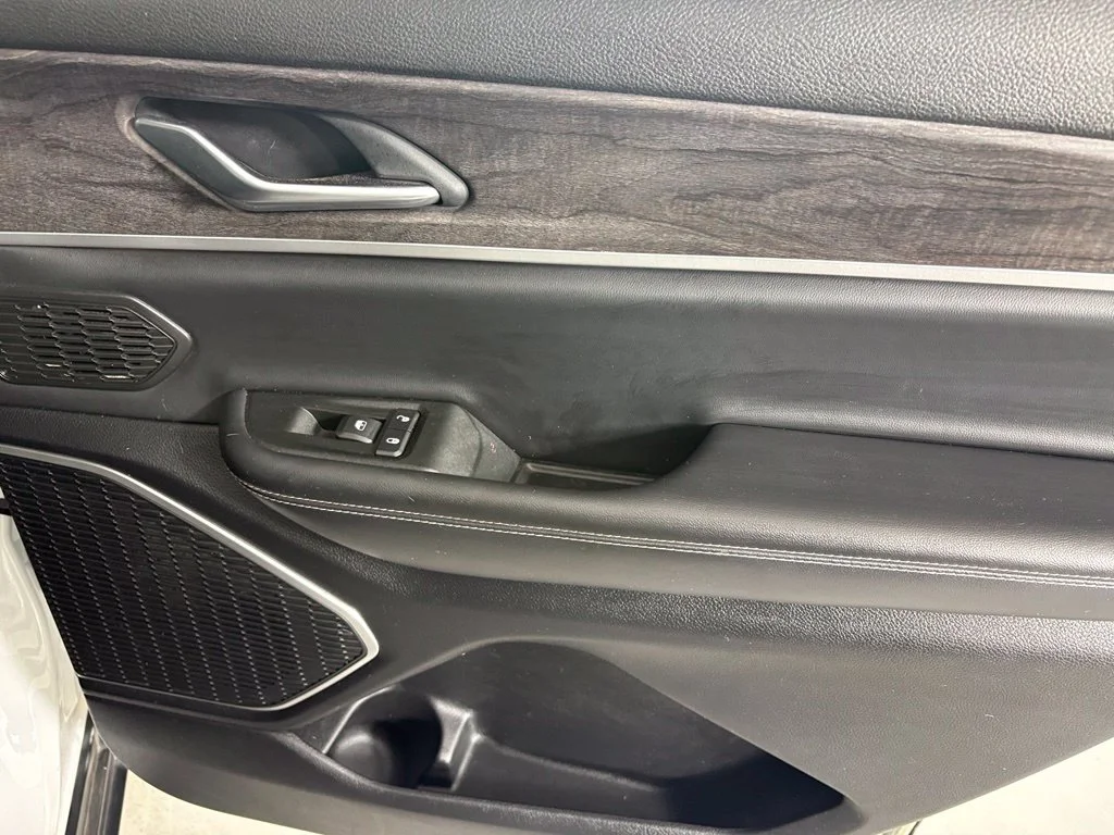 Used 2021 White Jeep Limited image 15