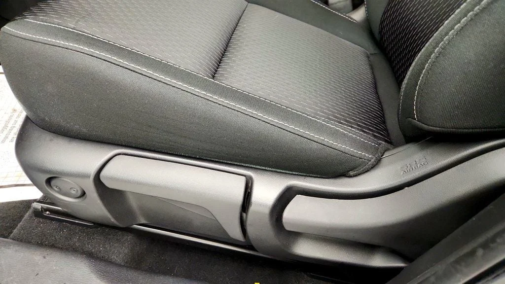 Used 2022 White Diamond Mitsubishi ES FWD image 10