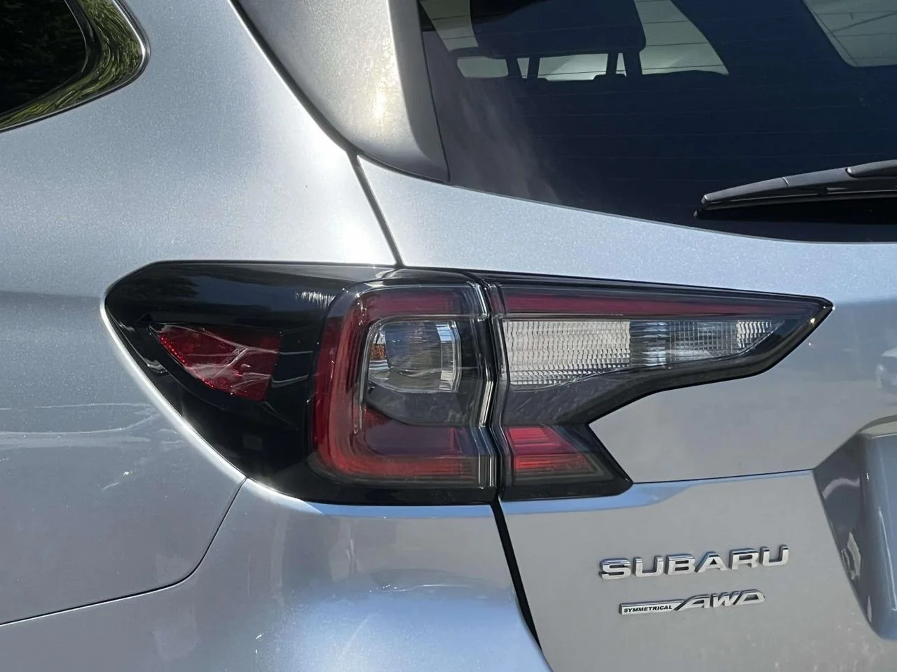 Used 2024 Ice Silver Metallic Subaru Premium image 16