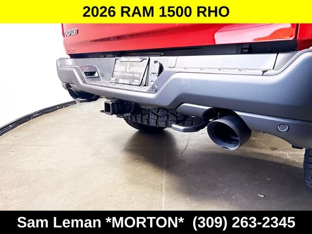 New 2026 Molten Red Pearl-Coat Exterior Paint Ram RHO image 38