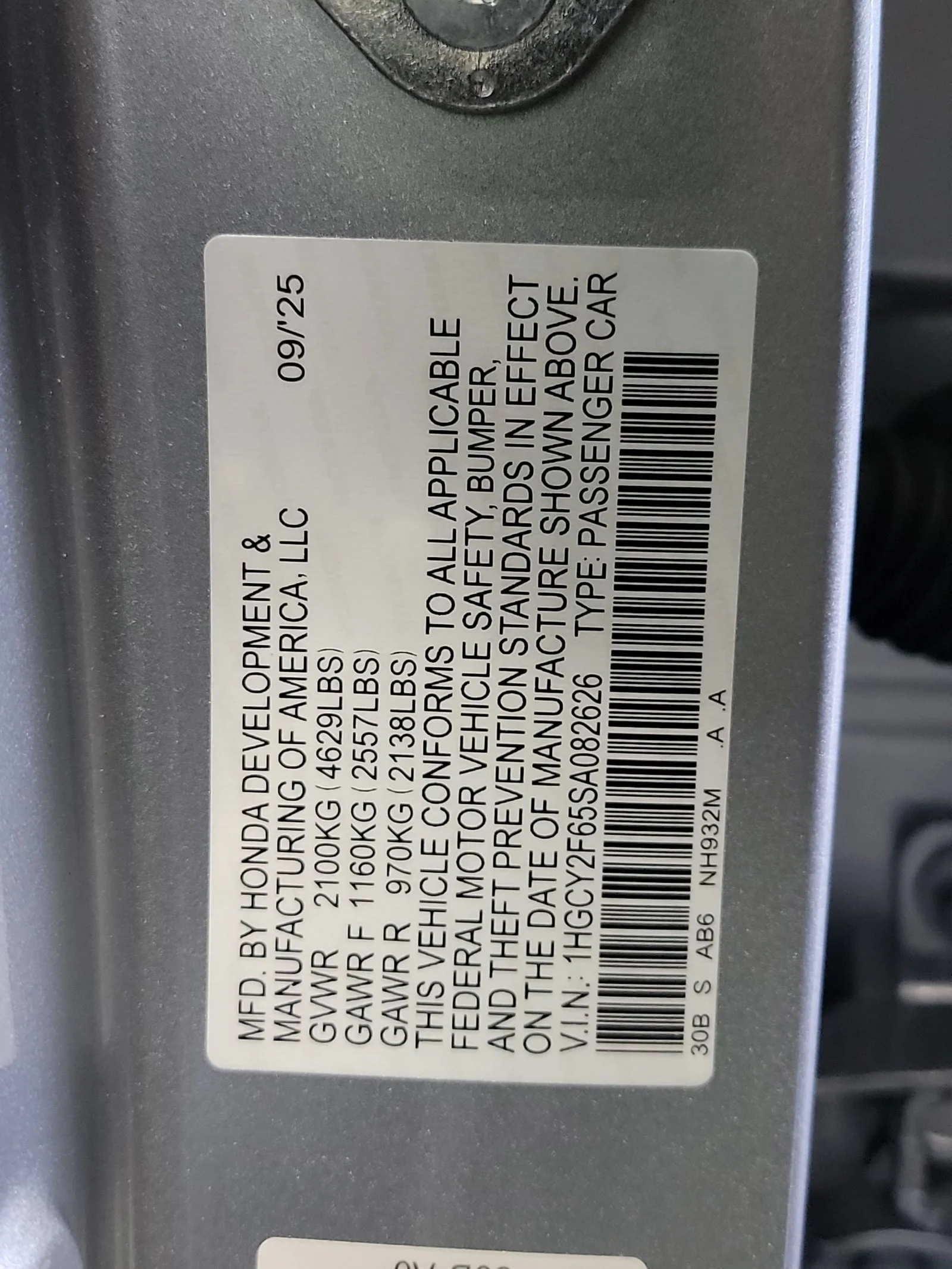 Certified Used 2025 Solar Silver Metallic Honda EX-L image 33