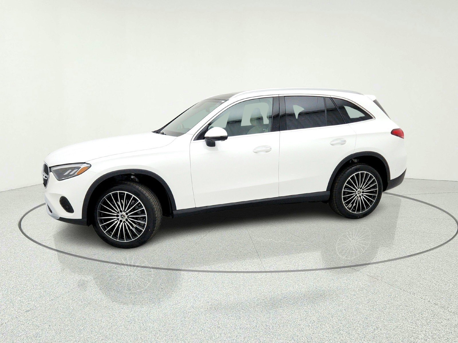 New 2026 Polar White Mercedes-Benz GLC 300 SUV image 36