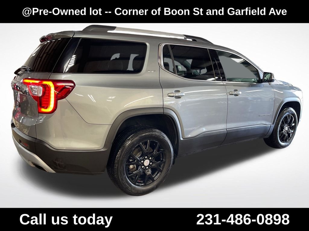 Used 2023 Silver GMC SLT image 5