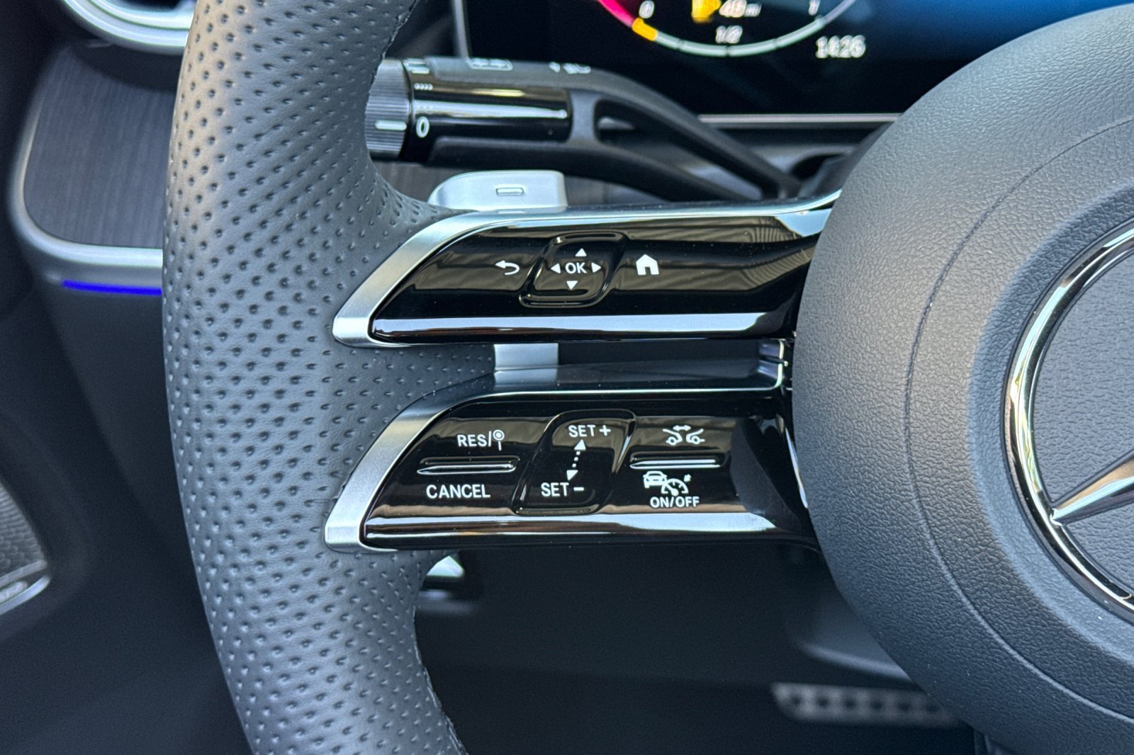 New 2027 Obsidian Black Metallic Mercedes-Benz CLE 300 image 27