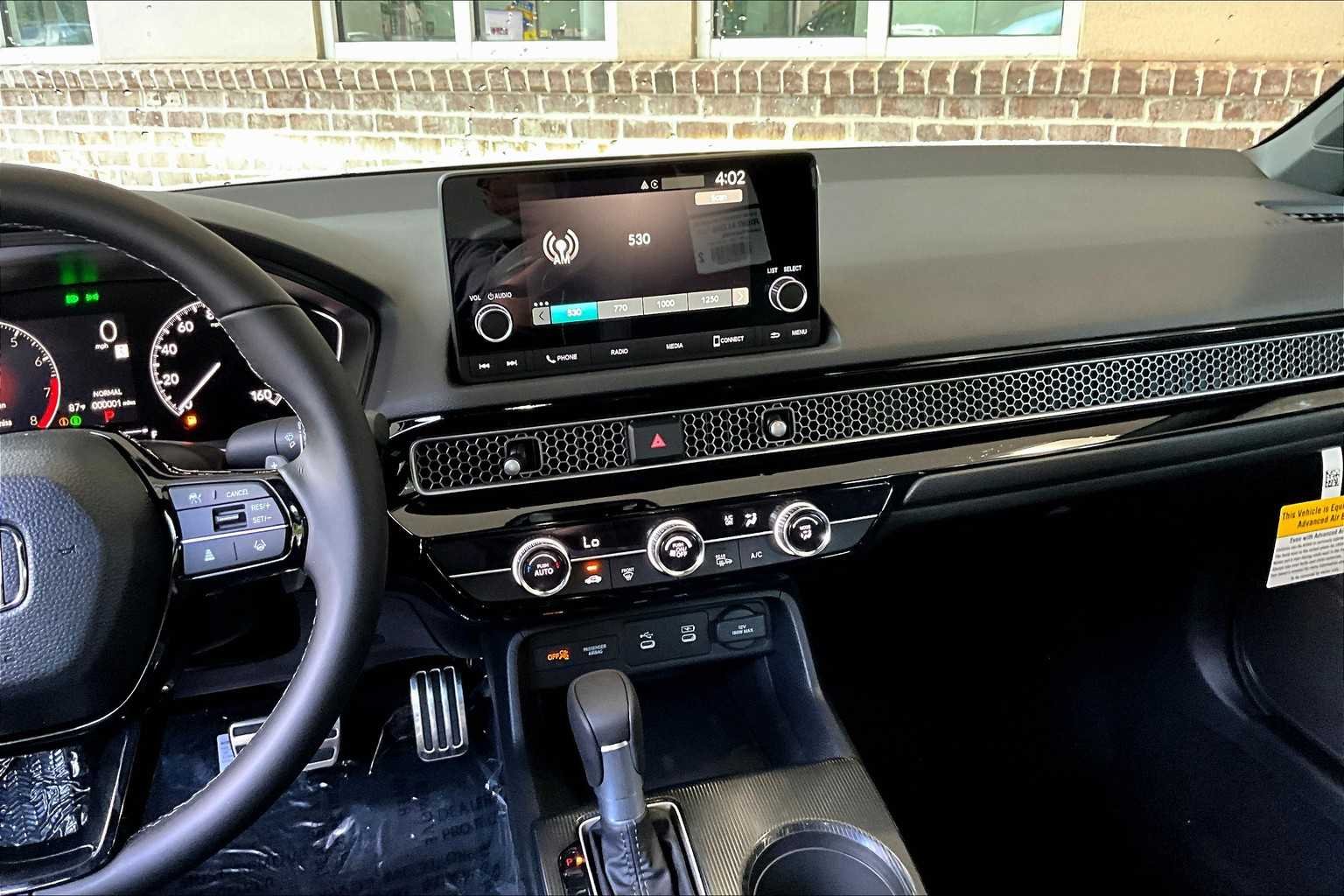 View vehicle photo 6