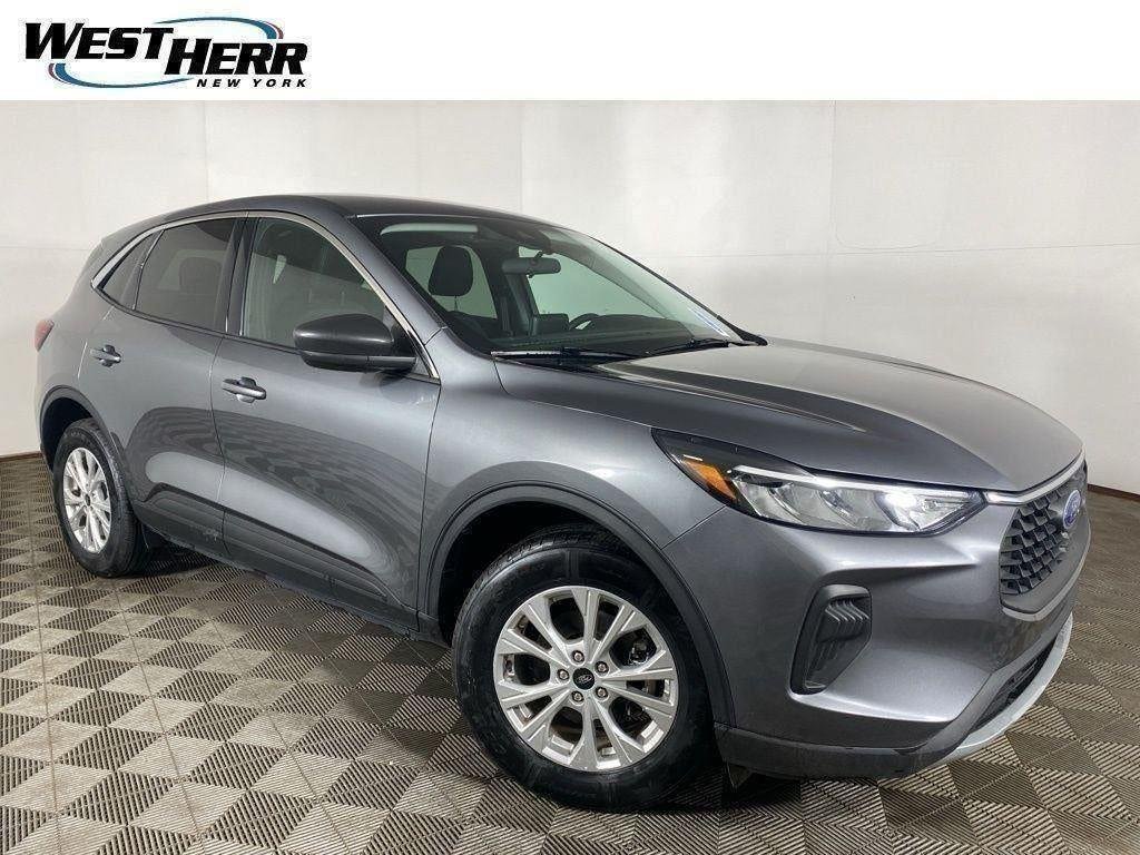 Used 2023 Carbonized Gray Metallic Ford Active image 31