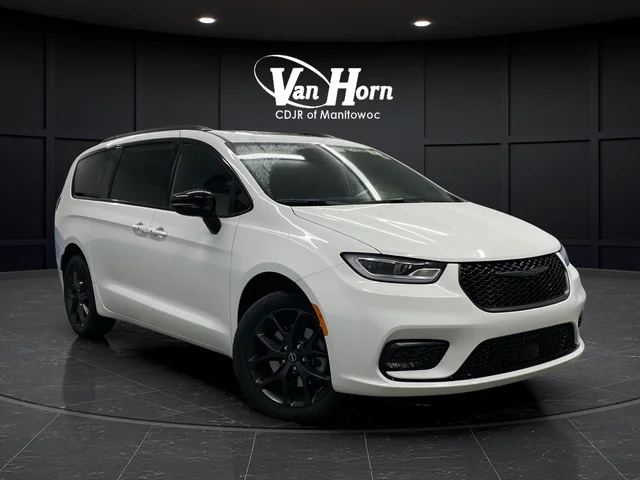 New 2026 Bright White Clear-Coat Exterior Paint Chrysler Limited image 45