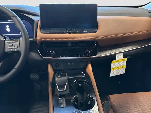 New 2026 Obsidian Green Nissan Platinum image 12