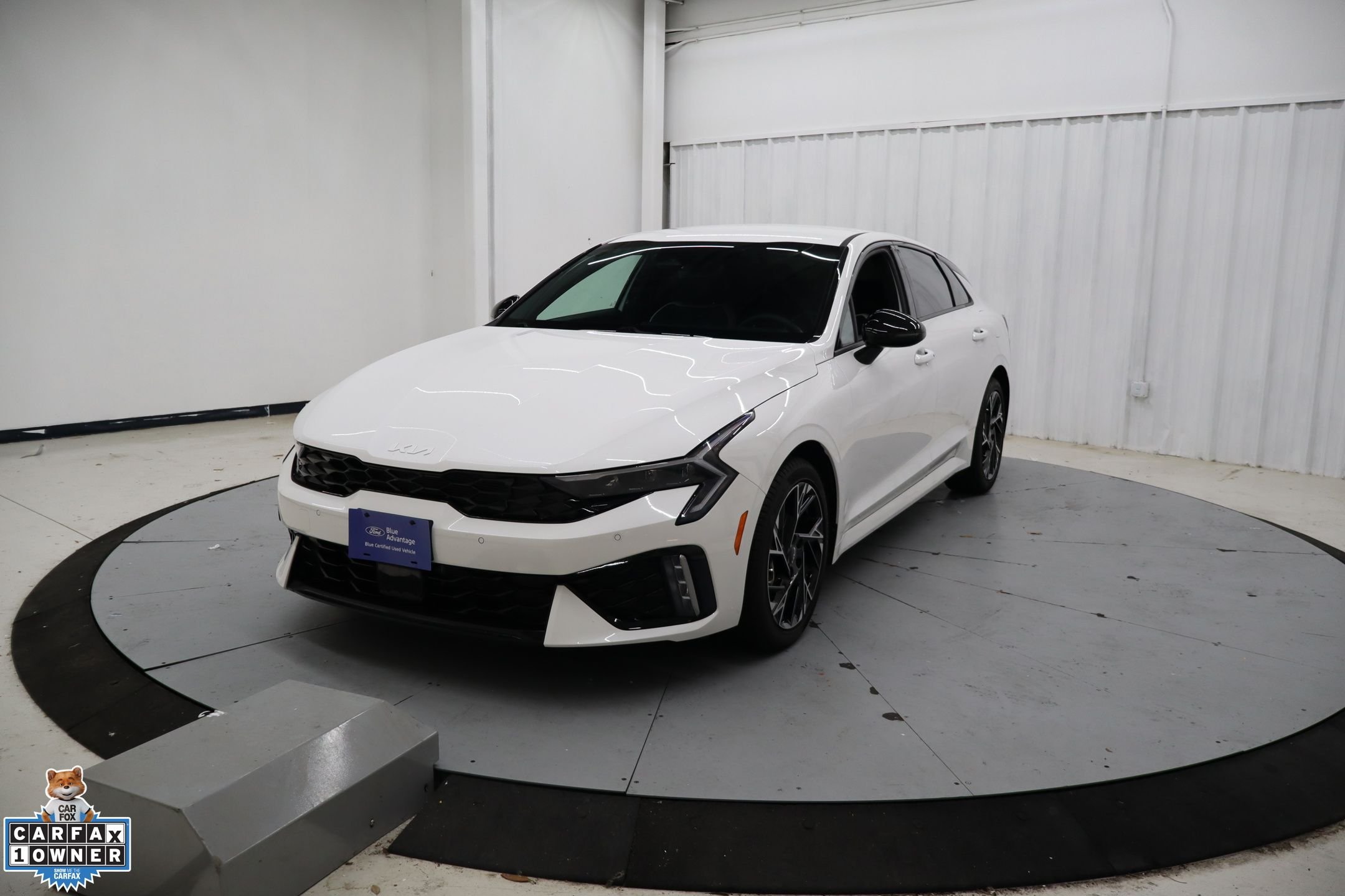 Used 2025 White Kia GT-Line image 8