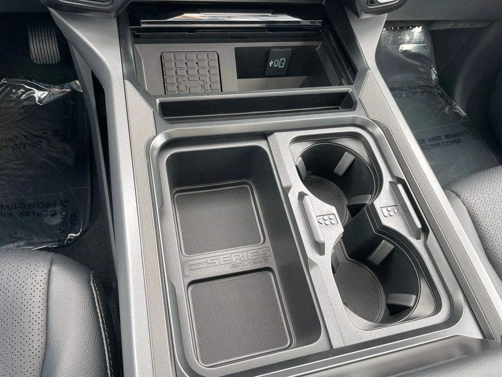 New 2026 Glacier Gray Metallic Tri-Coat Ford F-250® Lariat® image 15