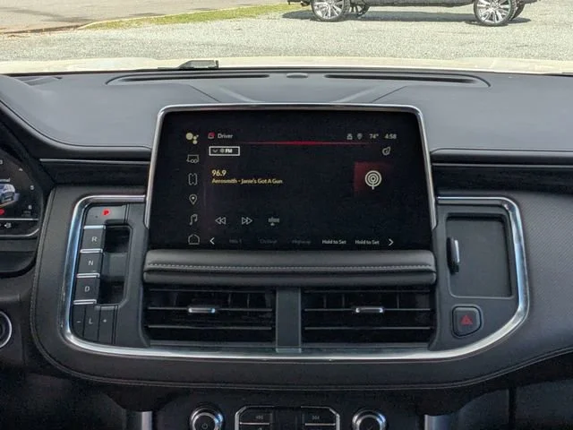 2024 GMC Yukon SLT - Photo 19