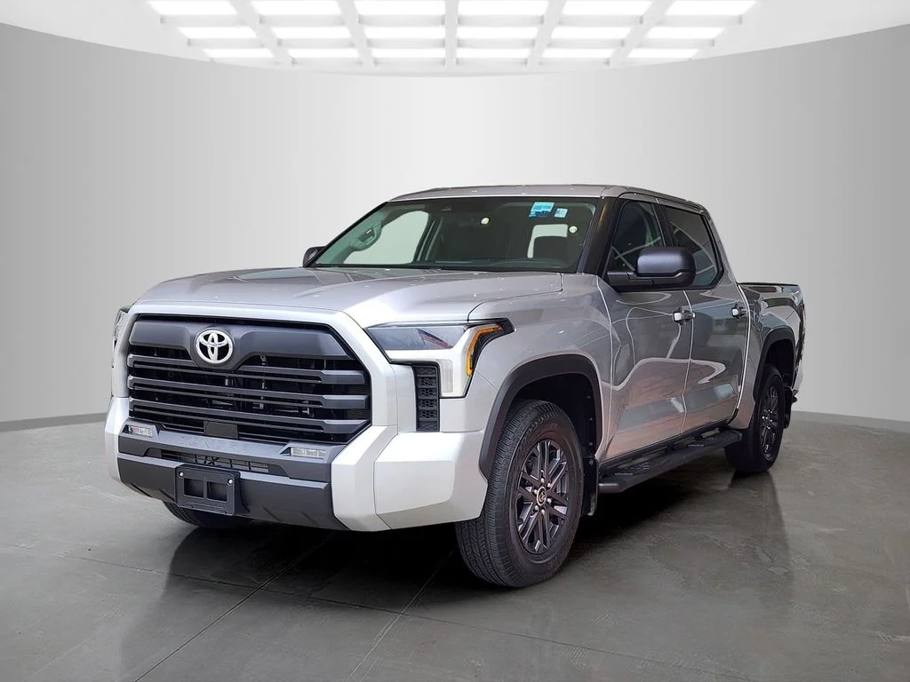 Used 2024 Silver Toyota SR5 image 9