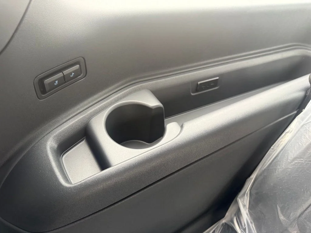 New 2027 Dark Matter Gray Metallic Ford MAX Platinum image 46