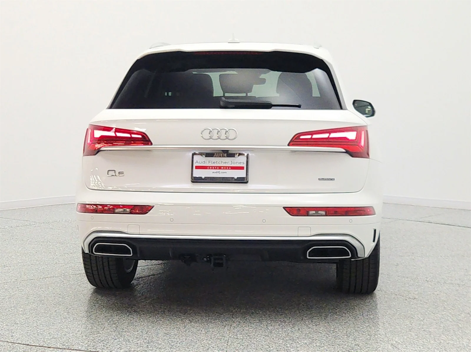 Used 2023 Ibis White Audi S line Premium Plus 55 TFSI e quattro image 6
