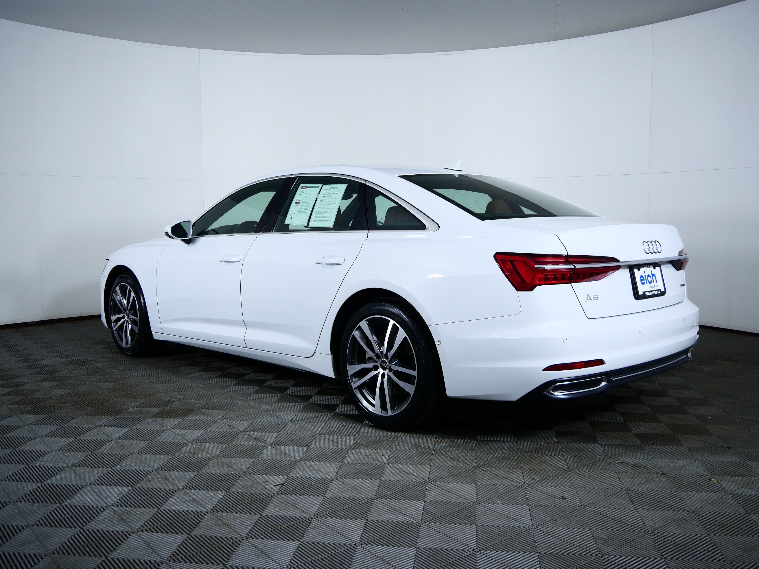 Used 2023  Audi Premium Plus image 5