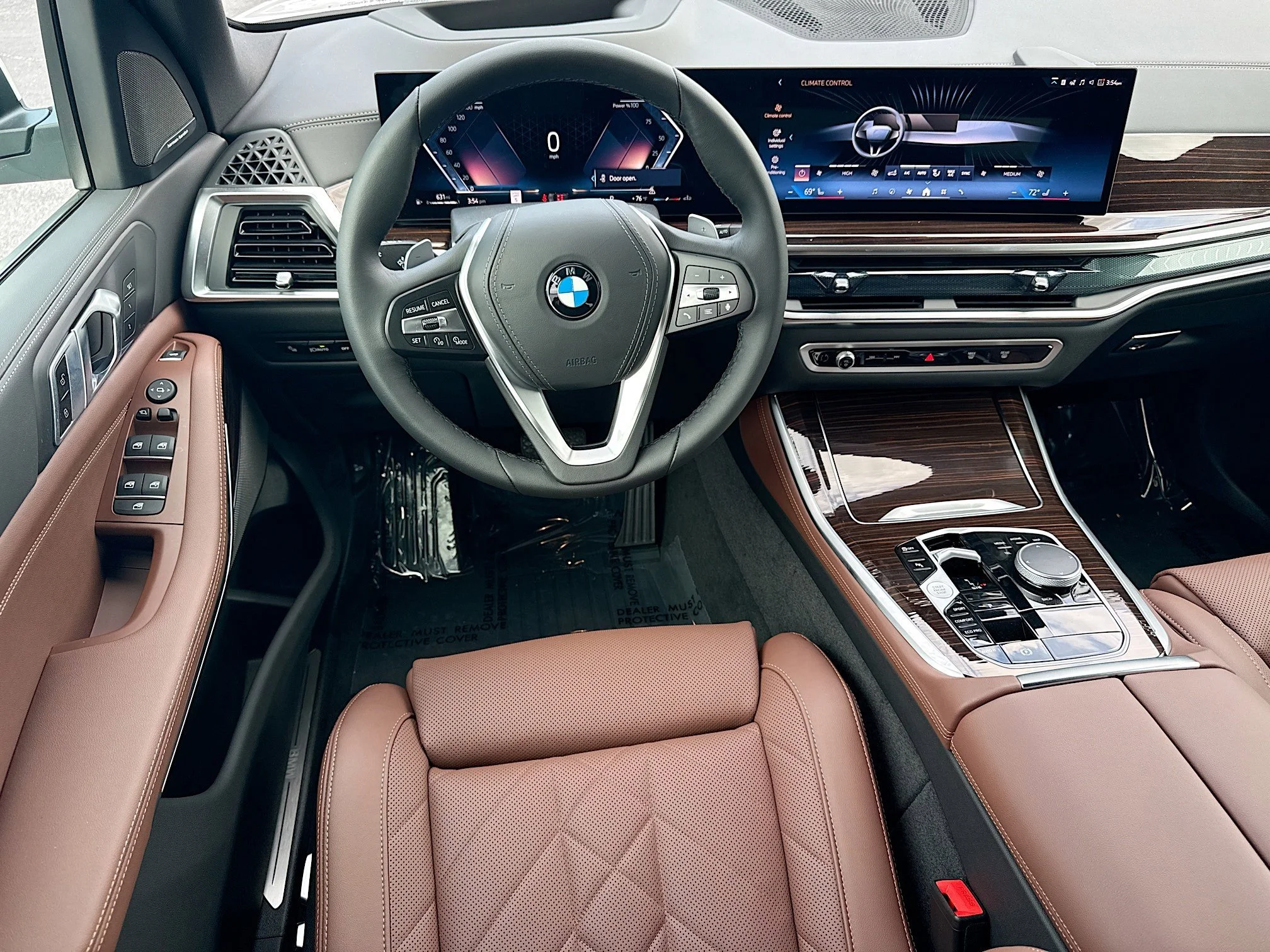 New 2026 Mineral White Metallic BMW sDrive40i image 17