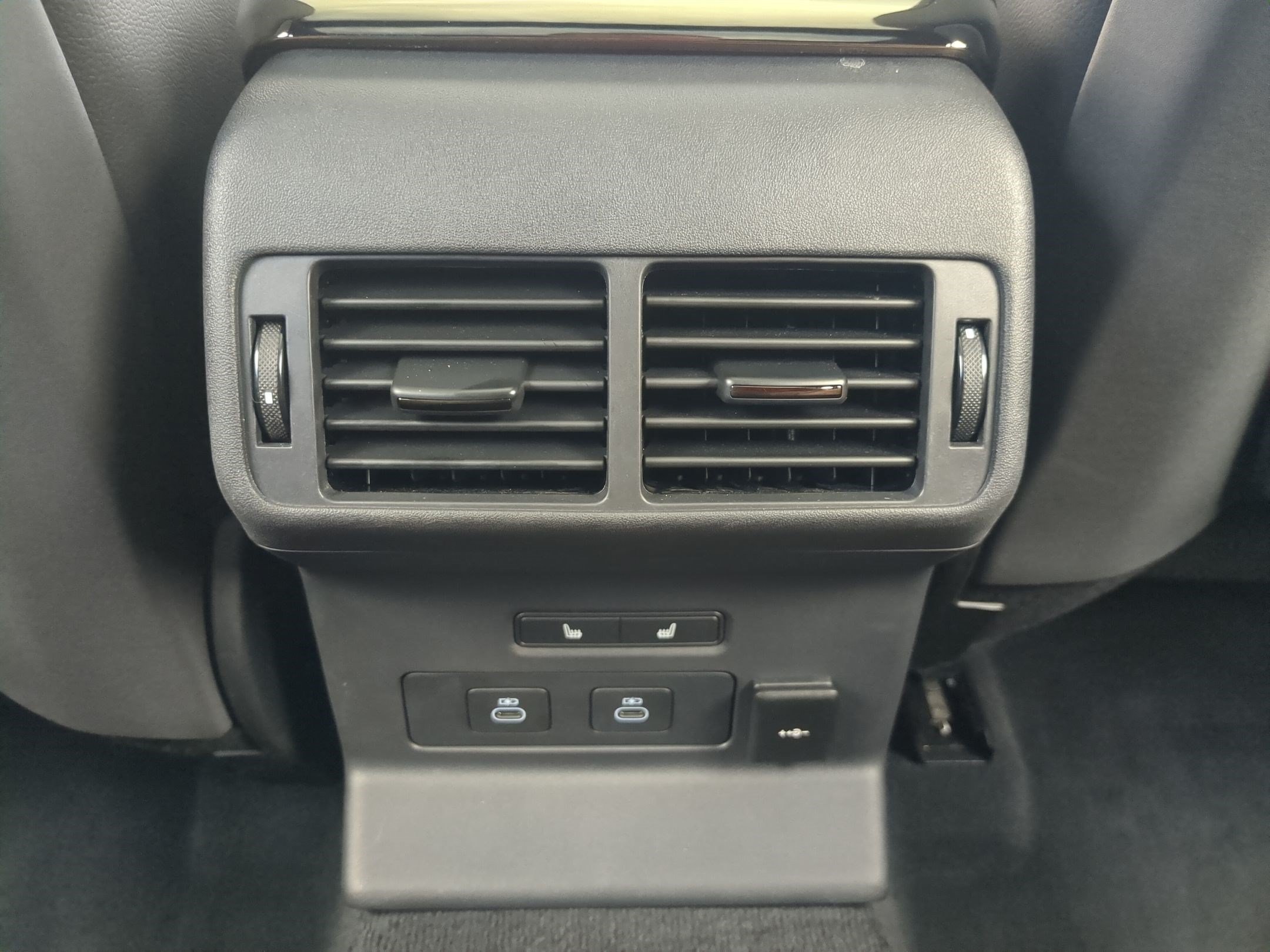 Used 2026 Santorini Black Metallic Land Rover S image 26