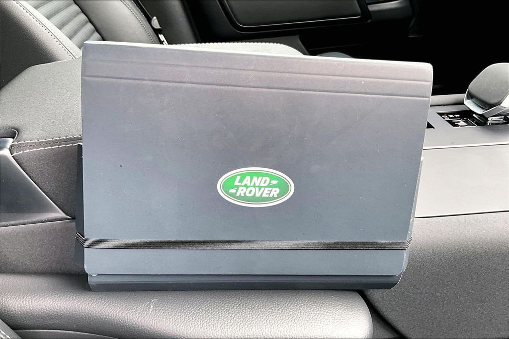 Used 2025 Blue Land Rover Dynamic SE image 10