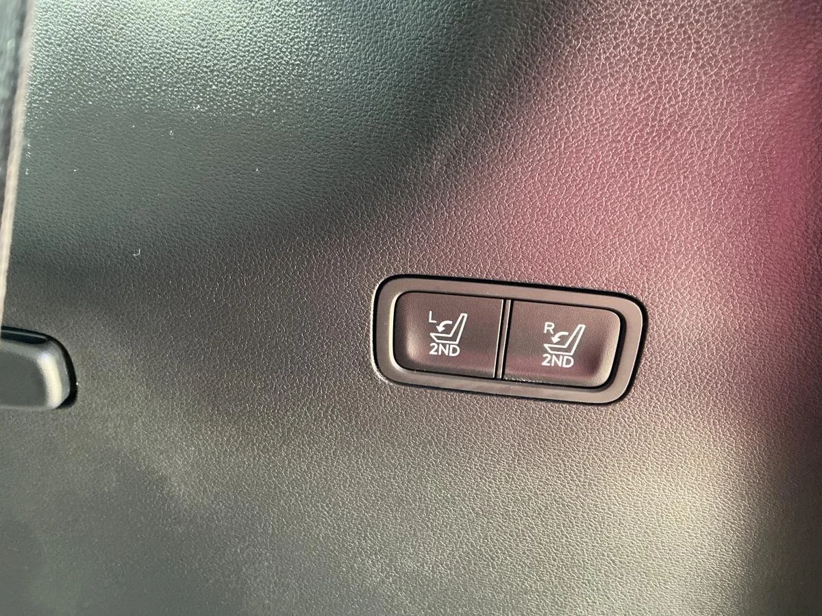 Used 2025 Green Hyundai XRT image 42