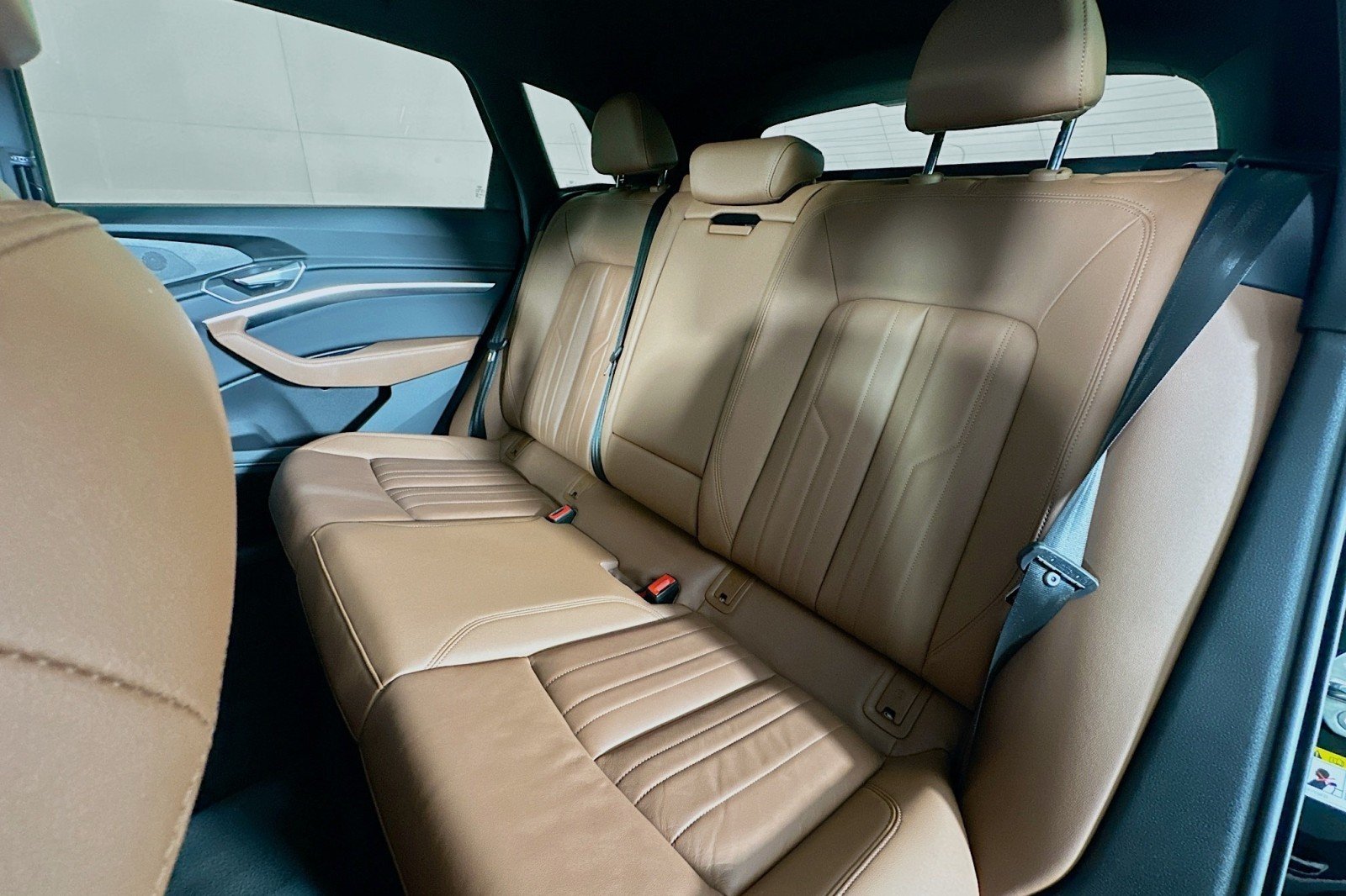 Used 2022 Brilliant Black Audi Premium image 9