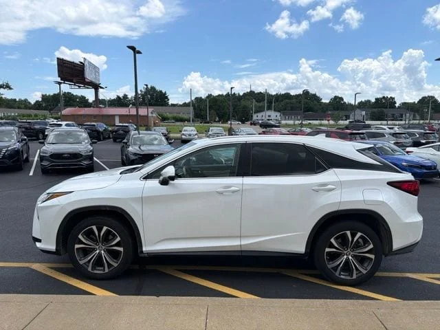 Used 2019 White Pearl Lexus 350 image 3