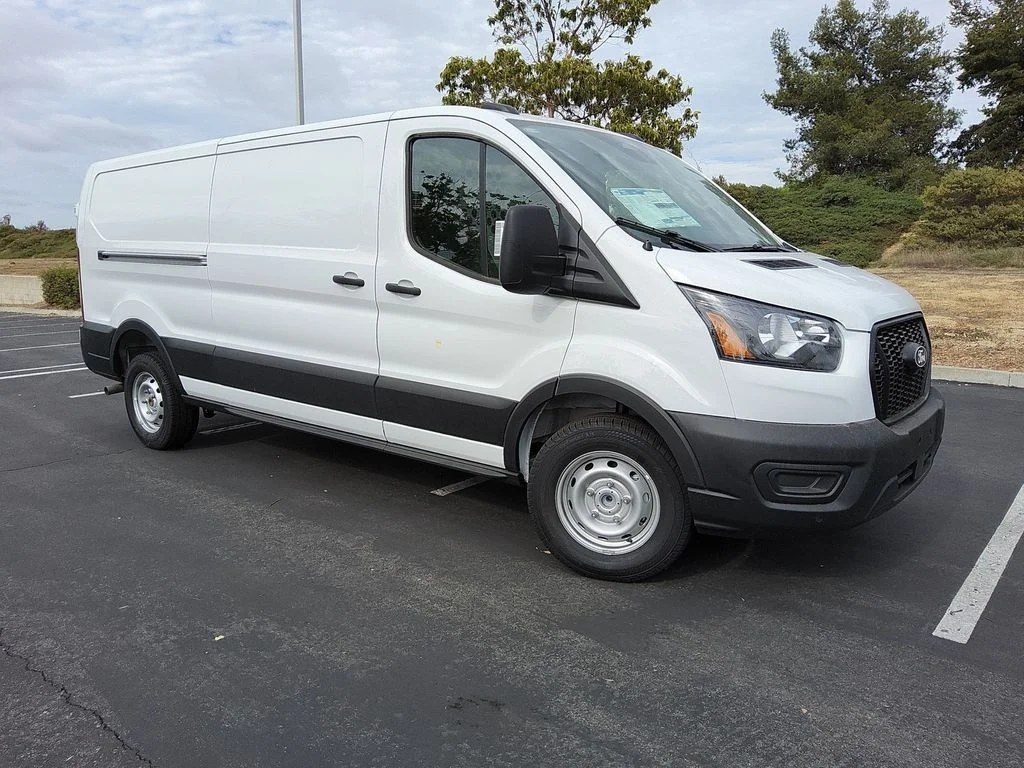 New 2026 Oxford White Ford Base image 22